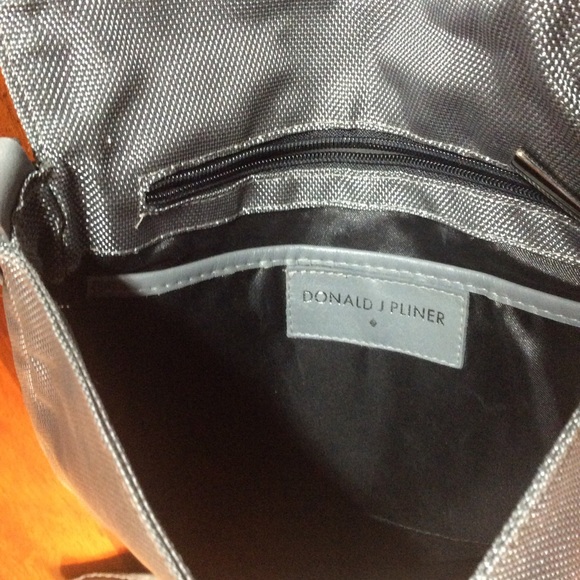 Donald J Pliner Cross body bag - Picture 5 of 5